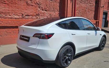 Tesla Model Y I, 2021 год, 4 950 000 рублей, 5 фотография