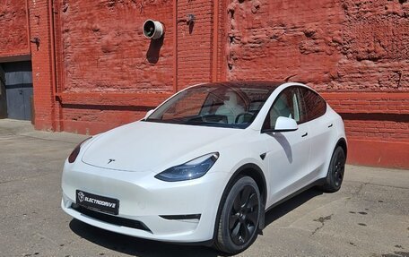 Tesla Model Y I, 2021 год, 4 950 000 рублей, 2 фотография