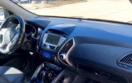 Hyundai ix35 I рестайлинг, 2013 год, 825 000 рублей, 15 фотография