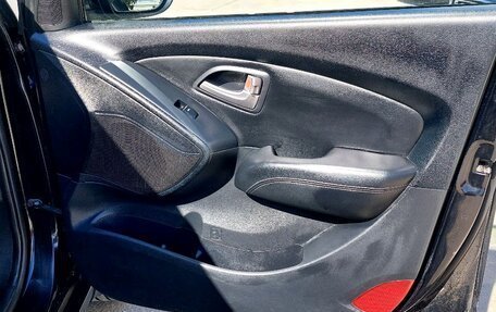 Hyundai ix35 I рестайлинг, 2013 год, 825 000 рублей, 19 фотография