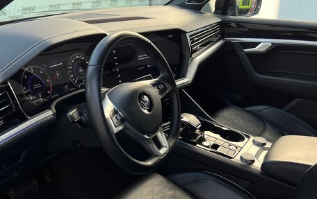 Volkswagen Touareg III, 2020 год, 5 995 000 рублей, 18 фотография