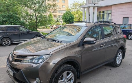 Toyota RAV4, 2013 год, 1 900 000 рублей, 2 фотография