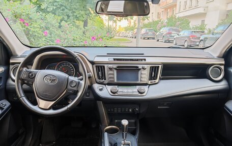 Toyota RAV4, 2013 год, 1 900 000 рублей, 9 фотография