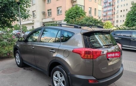 Toyota RAV4, 2013 год, 1 900 000 рублей, 8 фотография
