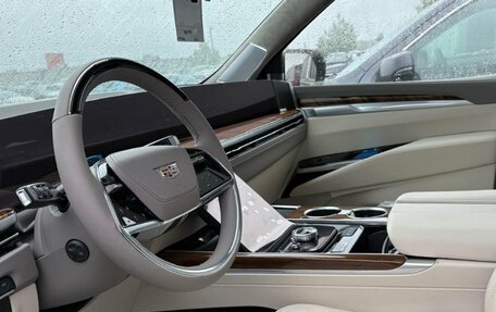 Cadillac Escalade V, 2025 год, 23 000 000 рублей, 2 фотография