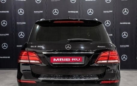 Mercedes-Benz GLE, 2017 год, 4 100 000 рублей, 6 фотография