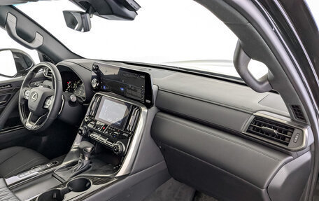 Lexus LX, 2024 год, 27 300 000 рублей, 9 фотография