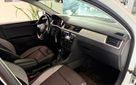 Skoda Rapid I, 2017 год, 1 250 000 рублей, 8 фотография