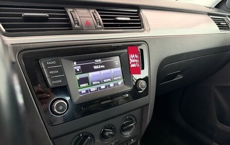 Skoda Rapid I, 2017 год, 1 250 000 рублей, 10 фотография