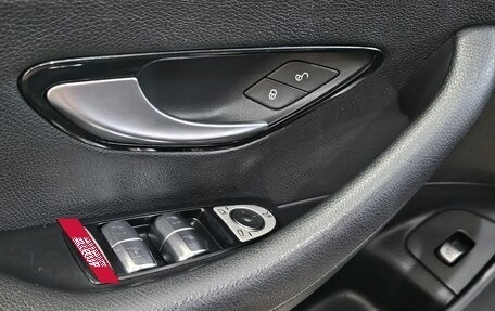 Mercedes-Benz E-Класс, 2020 год, 2 450 000 рублей, 15 фотография