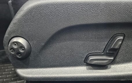 Mercedes-Benz E-Класс, 2020 год, 2 450 000 рублей, 19 фотография