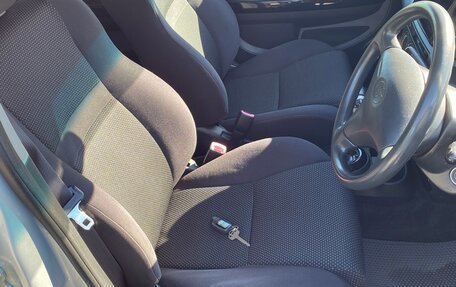 Toyota Ist II, 2004 год, 590 000 рублей, 16 фотография