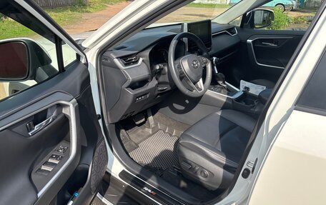 Toyota RAV4, 2021 год, 3 350 000 рублей, 19 фотография