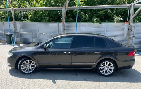 Skoda Superb III рестайлинг, 2010 год, 940 000 рублей, 3 фотография