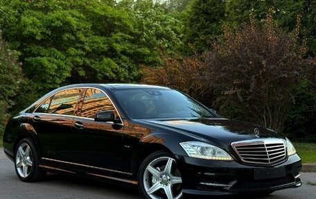 Mercedes-Benz S-Класс, 2012 год, 2 250 000 рублей, 1 фотография