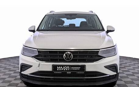 Volkswagen Tiguan II, 2021 год, 1 870 000 рублей, 2 фотография