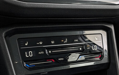 Volkswagen Tiguan II, 2021 год, 1 870 000 рублей, 21 фотография
