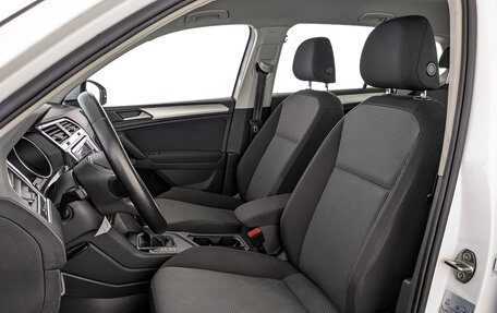 Volkswagen Tiguan II, 2021 год, 1 870 000 рублей, 20 фотография