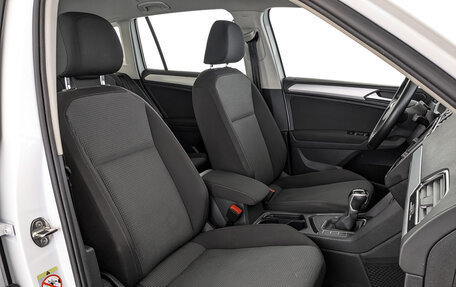 Volkswagen Tiguan II, 2021 год, 1 870 000 рублей, 24 фотография