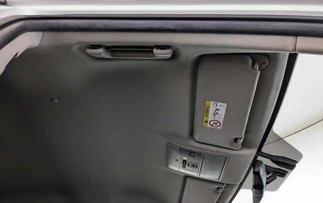 Toyota RAV4, 2019 год, 2 690 000 рублей, 23 фотография