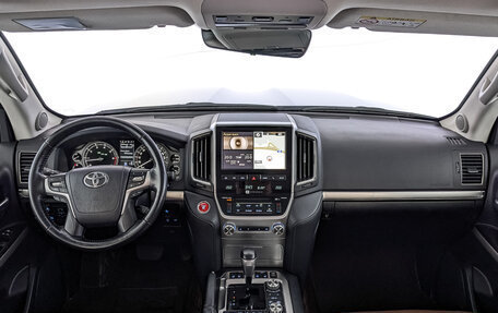Toyota Land Cruiser 200, 2019 год, 5 700 000 рублей, 14 фотография