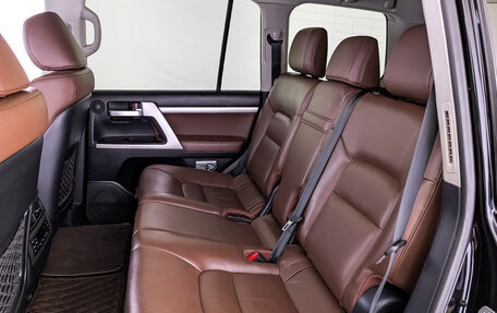 Toyota Land Cruiser 200, 2019 год, 5 700 000 рублей, 18 фотография