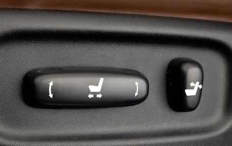 Toyota Land Cruiser 200, 2019 год, 5 700 000 рублей, 26 фотография