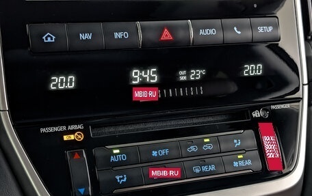 Toyota Land Cruiser 200, 2019 год, 5 700 000 рублей, 21 фотография