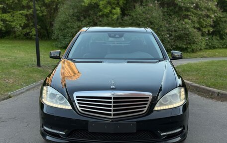 Mercedes-Benz S-Класс, 2012 год, 2 250 000 рублей, 2 фотография