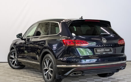 Volkswagen Touareg III, 2019 год, 4 900 000 рублей, 7 фотография