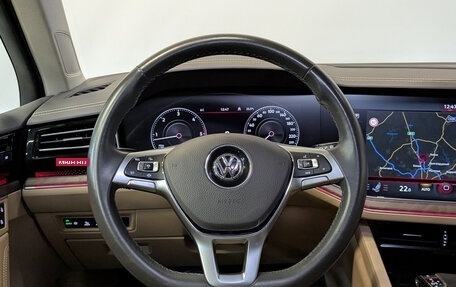 Volkswagen Touareg III, 2019 год, 4 900 000 рублей, 22 фотография
