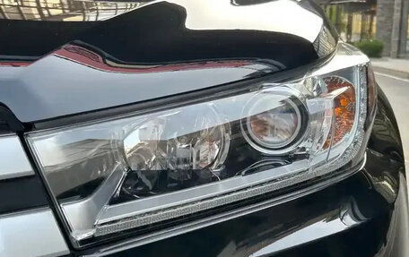 Toyota Highlander III, 2021 год, 2 610 000 рублей, 3 фотография