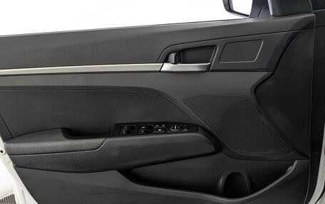 Hyundai Elantra VI рестайлинг, 2020 год, 1 915 000 рублей, 19 фотография