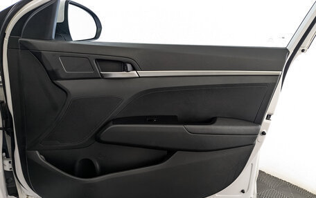 Hyundai Elantra VI рестайлинг, 2020 год, 1 915 000 рублей, 25 фотография