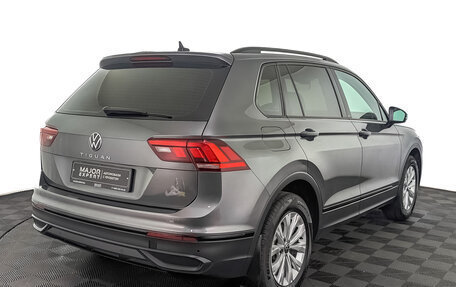 Volkswagen Tiguan II, 2021 год, 2 440 000 рублей, 5 фотография