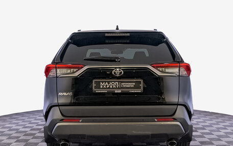 Toyota RAV4, 2019 год, 3 035 000 рублей, 6 фотография