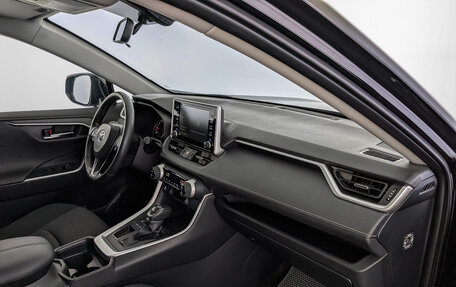 Toyota RAV4, 2019 год, 3 035 000 рублей, 12 фотография