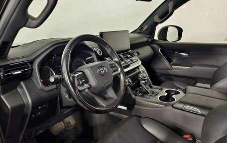 Toyota Land Cruiser, 2021 год, 10 790 000 рублей, 23 фотография