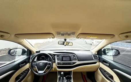 Toyota Highlander III, 2021 год, 2 650 000 рублей, 9 фотография