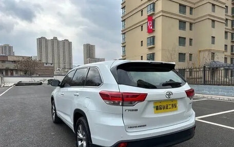 Toyota Highlander III, 2021 год, 2 650 000 рублей, 8 фотография