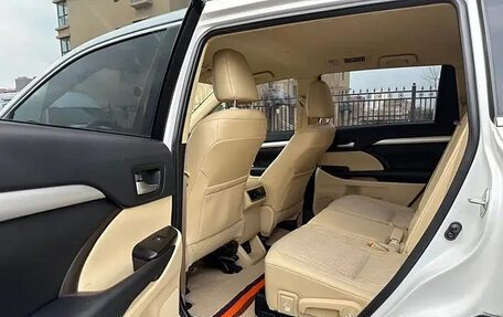 Toyota Highlander III, 2021 год, 2 650 000 рублей, 16 фотография