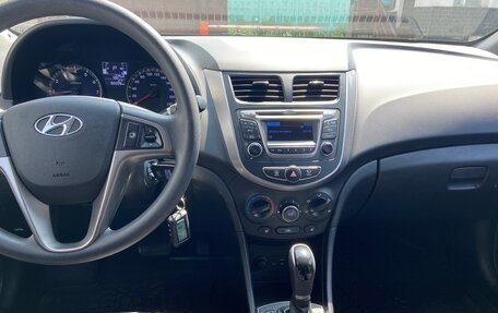 Hyundai Solaris II рестайлинг, 2015 год, 1 200 000 рублей, 12 фотография