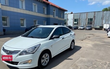 Hyundai Solaris II рестайлинг, 2015 год, 1 200 000 рублей, 4 фотография