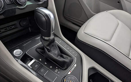 Volkswagen Tiguan II, 2018 год, 3 160 000 рублей, 21 фотография