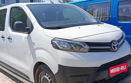 Toyota ProAce II, 2019 год, 1 499 000 рублей, 3 фотография