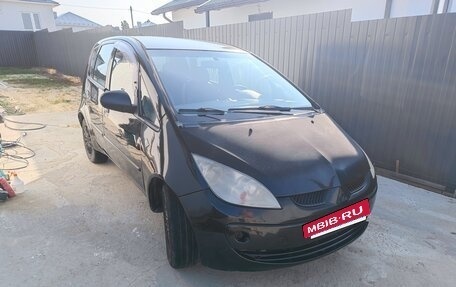 Mitsubishi Colt VI рестайлинг, 2005 год, 275 000 рублей, 2 фотография