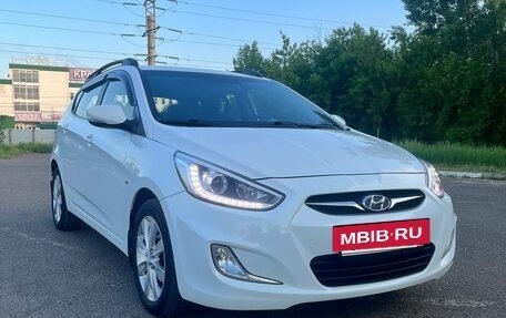 Hyundai Solaris II рестайлинг, 2014 год, 1 135 000 рублей, 2 фотография