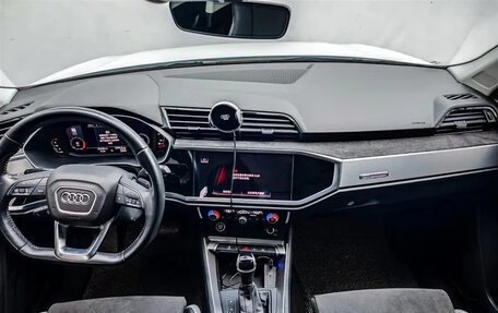 Audi Q3, 2022 год, 1 950 000 рублей, 14 фотография
