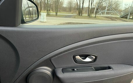 Renault Fluence I, 2010 год, 840 000 рублей, 13 фотография