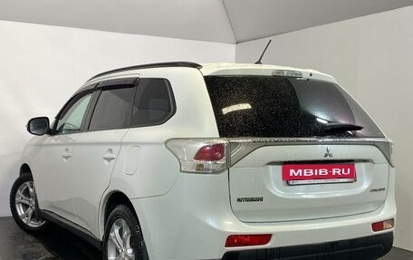 Mitsubishi Outlander III рестайлинг 3, 2013 год, 1 149 000 рублей, 6 фотография